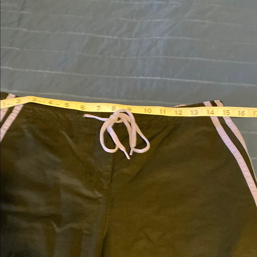 Danskin Now capris in Black with Purple Stripes. Size M 8/10 - Picture 4 of 5